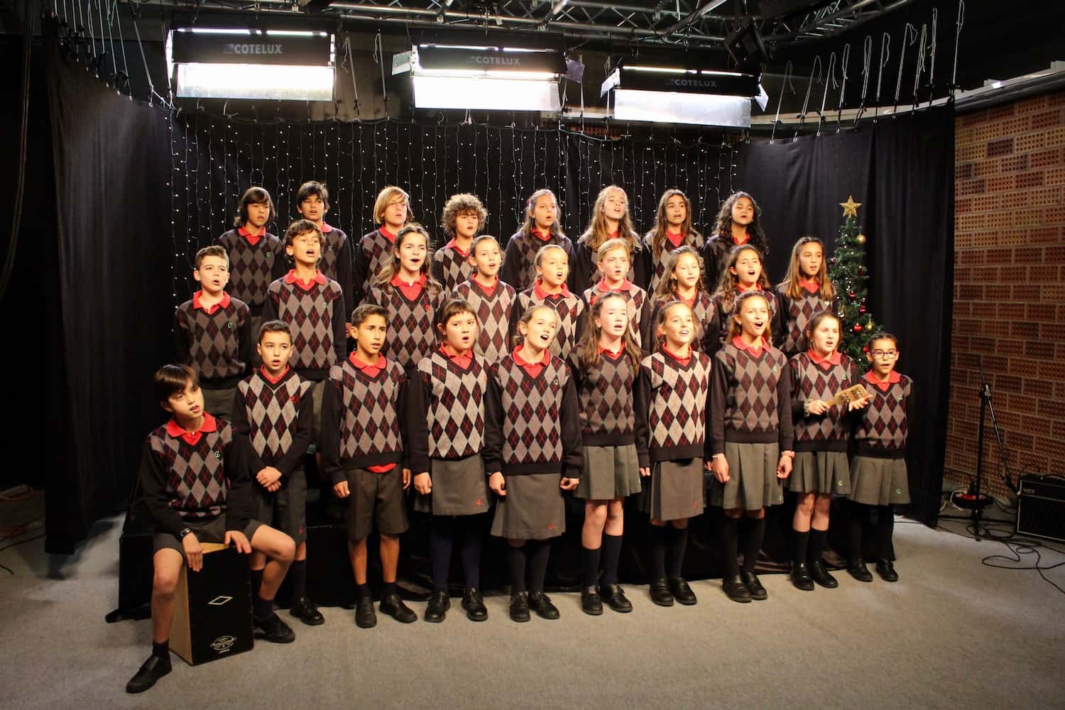 Participamos en un especial televisivo de Nochebuena - Escola privada Santa  María del Pino